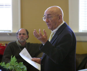 John Lachs facilitating a SOPHIA symposium in Oxford, MS.